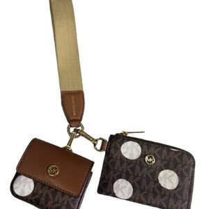 Michael Kors wristlet wallet